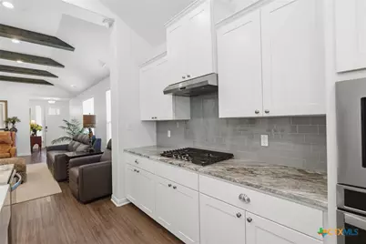 348 Brushy Creek, Victoria, TX 77904 - Photo 12