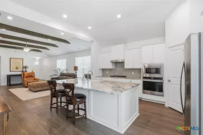 348 Brushy Creek, Victoria, TX 77904 - Photo 8