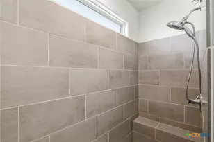 348 Brushy Creek, Victoria, TX 77904 - Photo 20