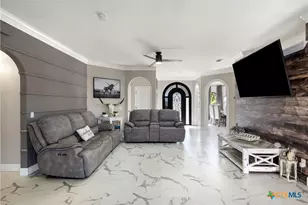 2026 Dripping Springs, New Braunfels, TX 78130 - Photo 14