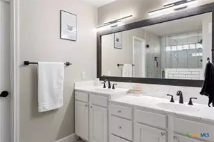 2026 Dripping Springs, New Braunfels, TX 78130 - Photo 22