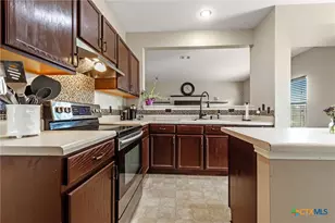 160 Japonica Ct, Kyle, TX 78640 - Photo 10