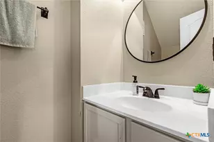 160 Japonica Ct, Kyle, TX 78640 - Photo 16