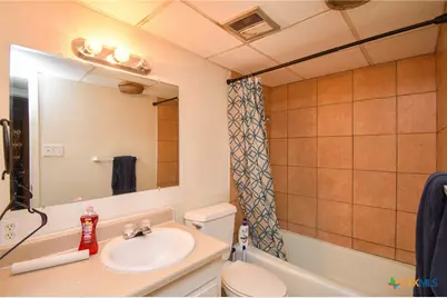 1805 Rosemary Avenue, Victoria, TX 77901 - Photo 32