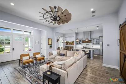 1623 Decanter Drive, New Braunfels, TX 78132 - Photo 8