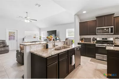 251 Cobble Stone Court, Victoria, TX 77904 - Photo 8