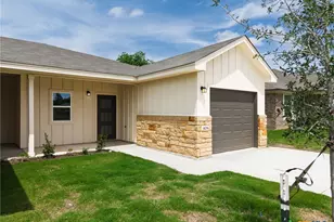 406 W Avenue C, Copperas Cove, TX 76522 - Photo 2