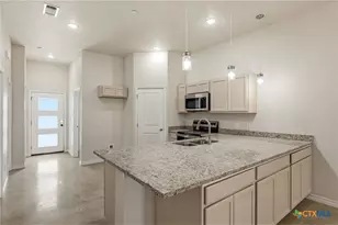 406 W Avenue C, Copperas Cove, TX 76522 - Photo 6