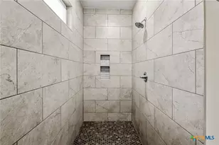 410 W Avenue C, Copperas Cove, TX 76522 - Photo 20