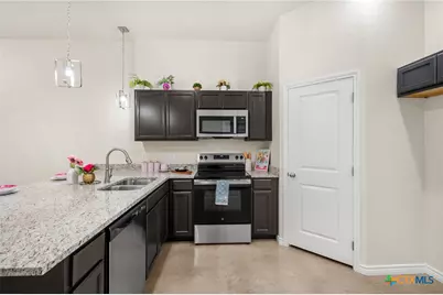410 W Avenue C, Copperas Cove, TX 76522 - Photo 10