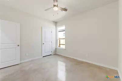 410 W Avenue C, Copperas Cove, TX 76522 - Photo 16