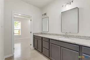 410 W Avenue C, Copperas Cove, TX 76522 - Photo 14