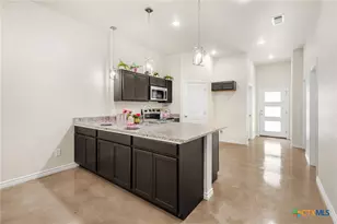 410 W Avenue C, Copperas Cove, TX 76522 - Photo 8