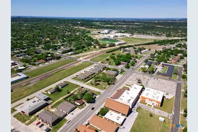 410 W Avenue C, Copperas Cove, TX 76522 - Photo 24