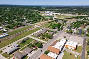 410 W Avenue C, Copperas Cove, TX 76522 - Photo 24