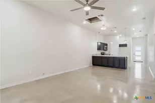 410 W Avenue C, Copperas Cove, TX 76522 - Photo 6