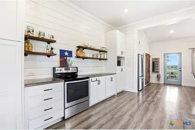 6673 Center Point Road, San Marcos, TX 78666 - Photo 10