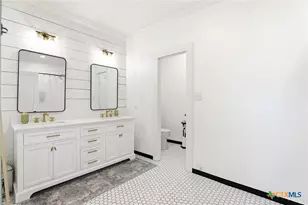 6673 Center Point Rd, San Marcos, TX 78666 - Photo 16