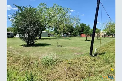 0 E Division Street, Edna, TX 77957 - Photo 4