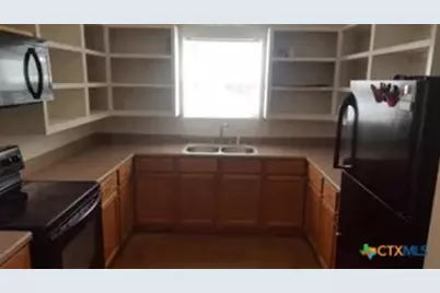 1112 Jones Street, San Marcos, TX 78666 - Photo 4