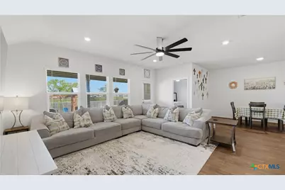925 Nodding Nixie, Seguin, TX 78155 - Photo 2