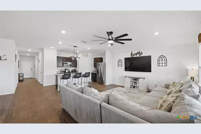 925 Nodding Nixie, Seguin, TX 78155 - Photo 6