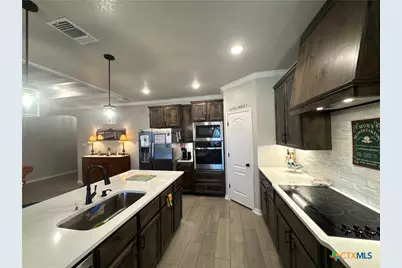 806 Eagle Crest Cove, Salado, TX 76571 - Photo 6