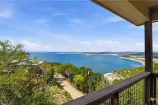 322 Kings Crown, Canyon Lake, TX 78133 - Photo 4