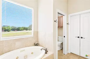 322 Kings Crown, Canyon Lake, TX 78133 - Photo 12
