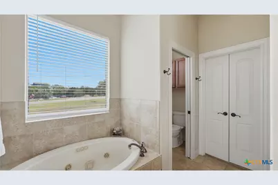 322 Kings Crown, Canyon Lake, TX 78133 - Photo 30