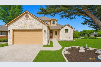 322 Kings Crown, Canyon Lake, TX 78133 - Photo 2