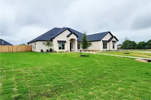 410 Hamer, Salado, TX 76571 - Photo 2