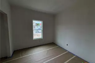606 Bridge St, Gatesville, TX 76528 - Photo 10