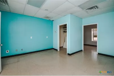 305 Sam Houston Drive #B & C, Victoria, TX 77901 - Photo 12