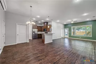 609 Mason Cir, Victoria, TX 77904 - Photo 2