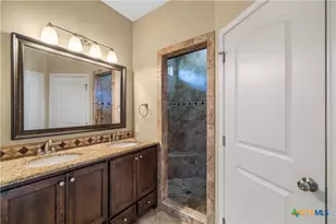 609 Mason Cir, Victoria, TX 77904 - Photo 8