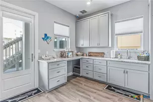 37 Flamingo Rd, Rockport, TX 78382 - Photo 32