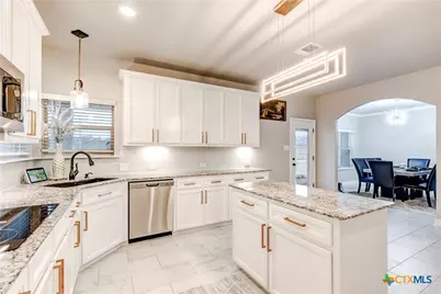 9000 Grand Oaks Lane, Killeen, TX 76542 - Photo 12