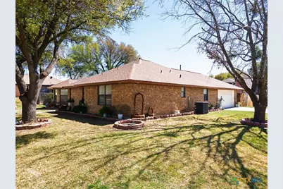 1402 Hawk Trail, Copperas Cove, TX 76522 - Photo 2