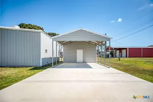 211 W Taylor Ave, Port O'Connor, TX 77982 - Photo 10