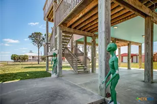 211 W Taylor Ave, Port O'Connor, TX 77982 - Photo 12