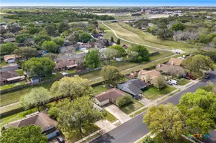 202 Georgia Ln, Victoria, TX 77901 - Photo 18