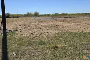 1609 W Cleveland Ave, Seadrift, TX 77983 - Photo 1