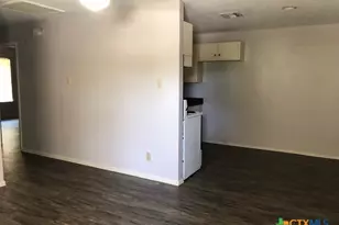 310 Brackenridge Ln, Seguin, TX 78155 - Photo 8