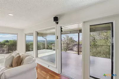 714 Starcrest, New Braunfels, TX 78130 - Photo 18