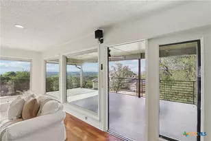 714 Starcrest, New Braunfels, TX 78130 - Photo 18