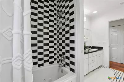 714 Starcrest, New Braunfels, TX 78130 - Photo 36