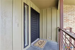 714 Starcrest, New Braunfels, TX 78130 - Photo 6