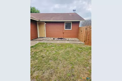 104 Plains Drive, Martindale, TX 78655 - Photo 8