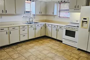 104 Plains Dr, Martindale, TX 78655 - Photo 2